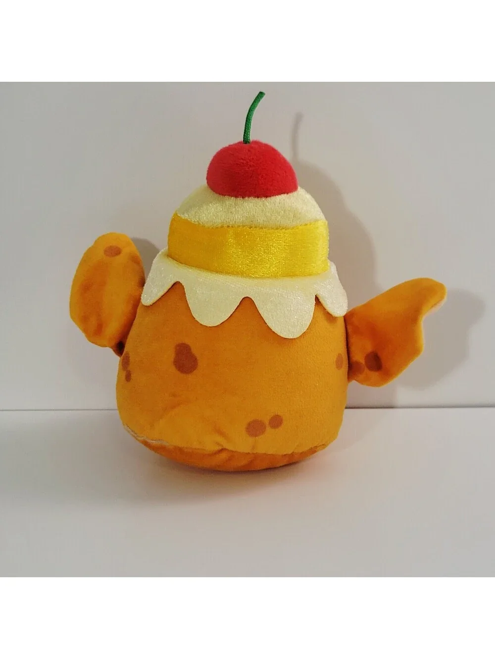 Disney Munchlings Baked Treats Stitch Upside Down Pineapple Cake